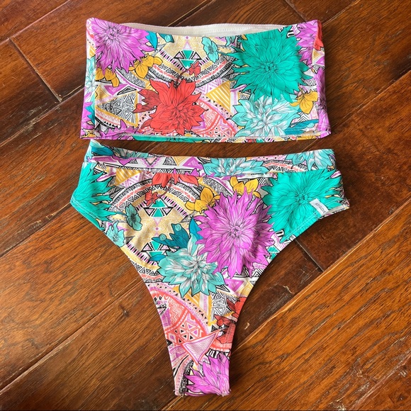 Body Glove Strapless Bikini set - Picture 5 of 5